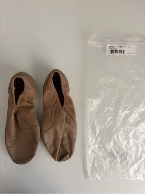 BLOCH Tan Dance Jazz Shoes